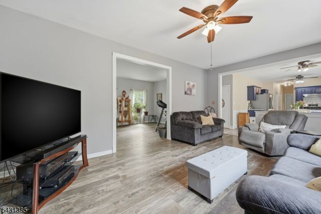 1116 Van Arsdale Dr, Branchburg Twp., NJ 08853