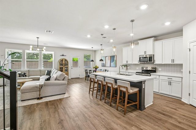 104 Terminus TRL, Liberty Hill, TX 78642