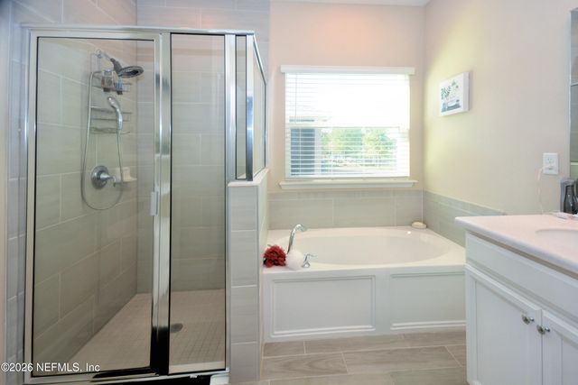 7324 ROCK BROOK Drive, Jacksonville, FL 32222