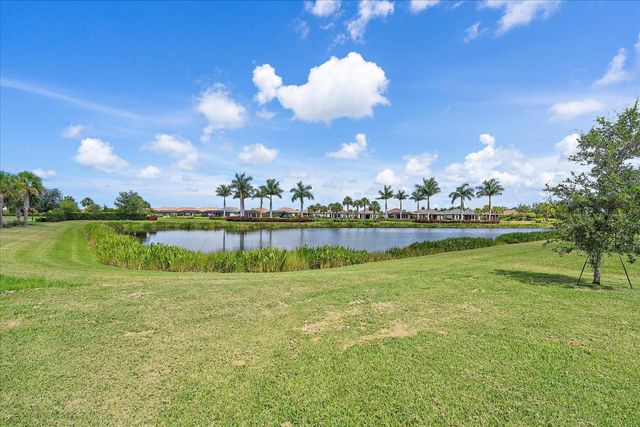 10141 MILKY WAY CIRCLE, Sarasota, FL 34241