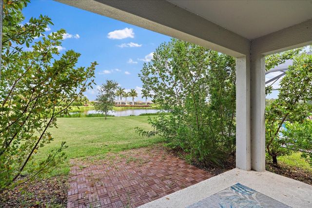 10141 MILKY WAY CIRCLE, Sarasota, FL 34241