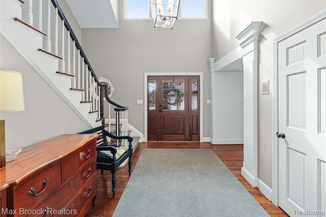5275 Brookdale Road, Bloomfield Hills, MI 48304