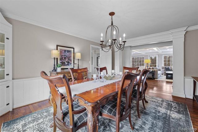5275 Brookdale Road, Bloomfield Hills, MI 48304