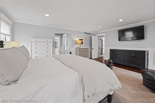 5275 Brookdale Road, Bloomfield Hills, MI 48304