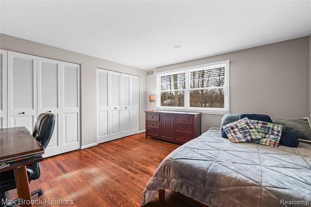 5275 Brookdale Road, Bloomfield Hills, MI 48304