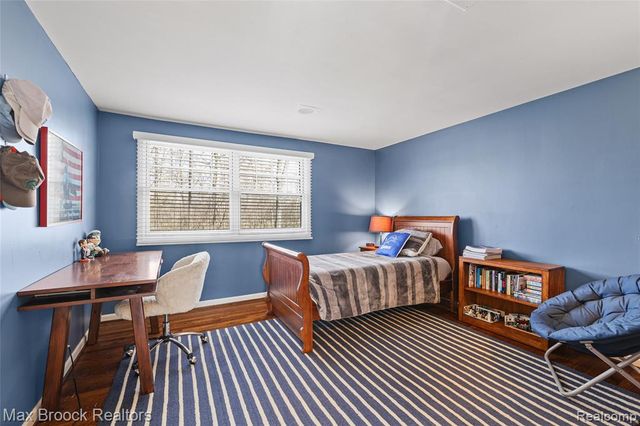 5275 Brookdale Road, Bloomfield Hills, MI 48304