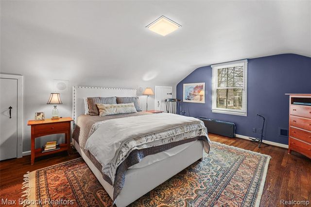 5275 Brookdale Road, Bloomfield Hills, MI 48304