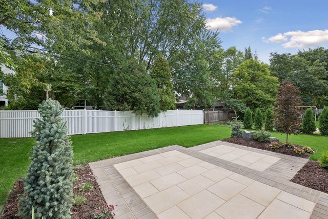 5513 Brookview Avenue, Edina, MN 55424