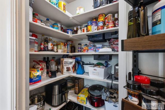 4676 Weigel Circle, Iona, ID 83427