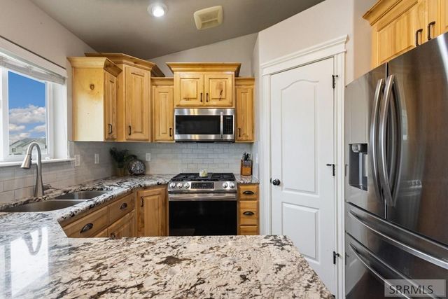 4676 Weigel Circle, Iona, ID 83427