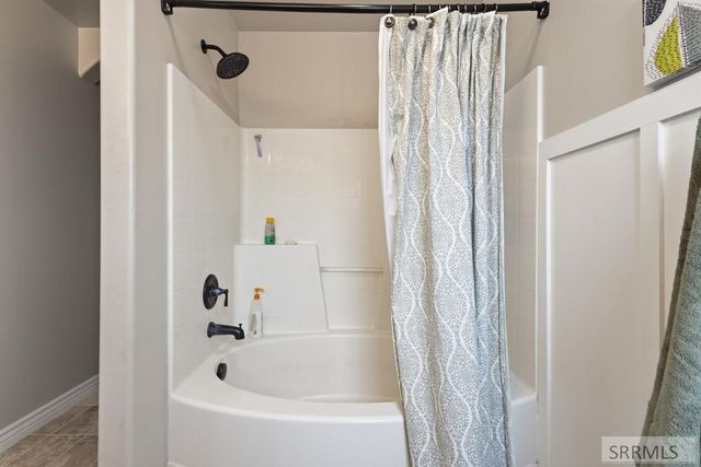 4676 Weigel Circle, Iona, ID 83427