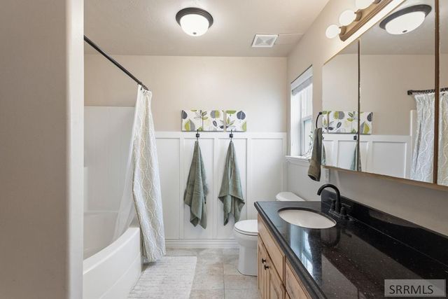 4676 Weigel Circle, Iona, ID 83427