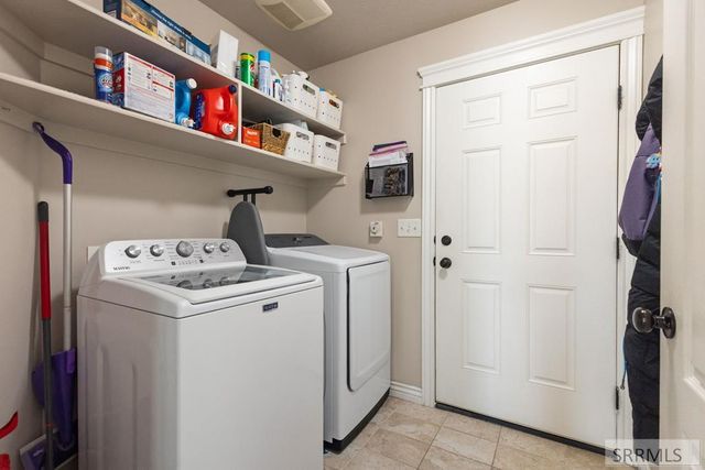 4676 Weigel Circle, Iona, ID 83427