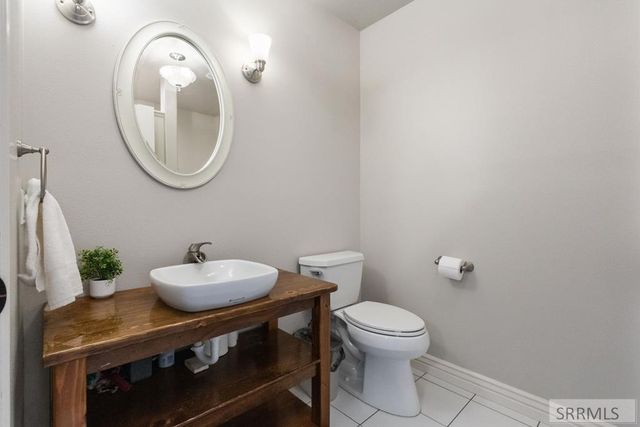 4676 Weigel Circle, Iona, ID 83427