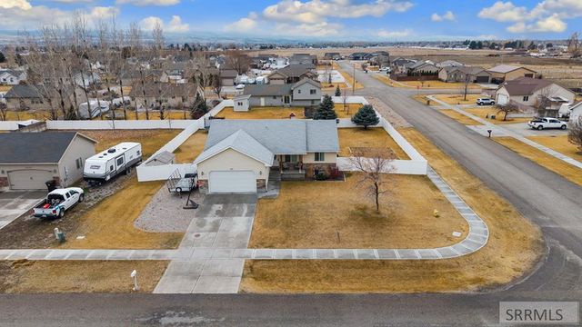 4676 Weigel Circle, Iona, ID 83427