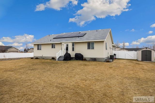 4676 Weigel Circle, Iona, ID 83427