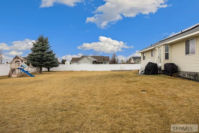 4676 Weigel Circle, Iona, ID 83427