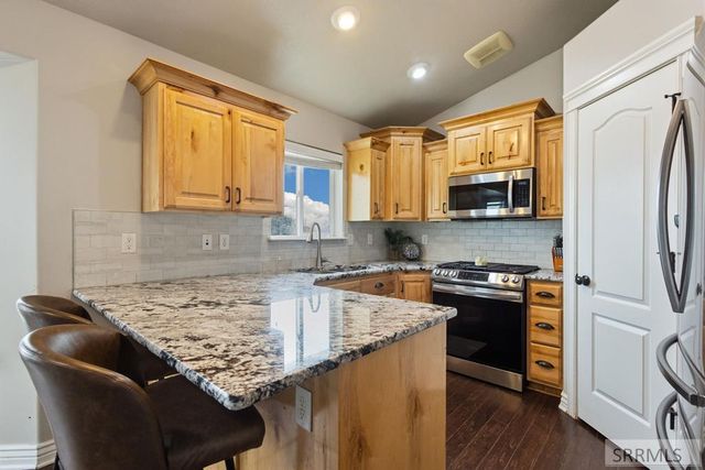 4676 Weigel Circle, Iona, ID 83427