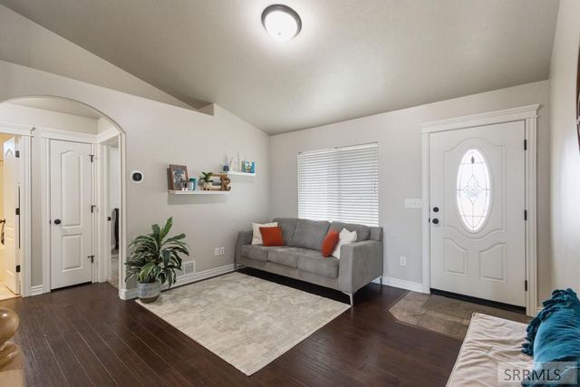 4676 Weigel Circle, Iona, ID 83427