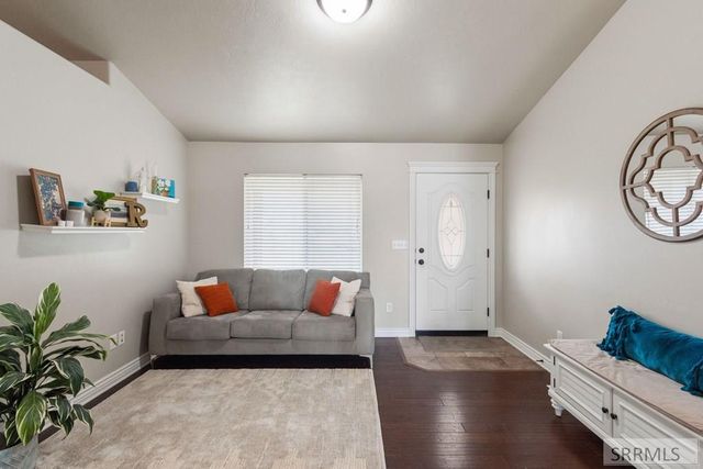 4676 Weigel Circle, Iona, ID 83427