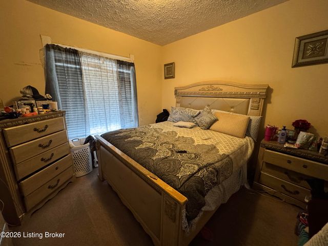 725 Sutcliffe Ave, Louisville, KY 40211