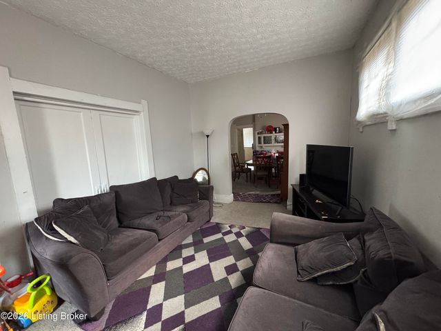 725 Sutcliffe Ave, Louisville, KY 40211