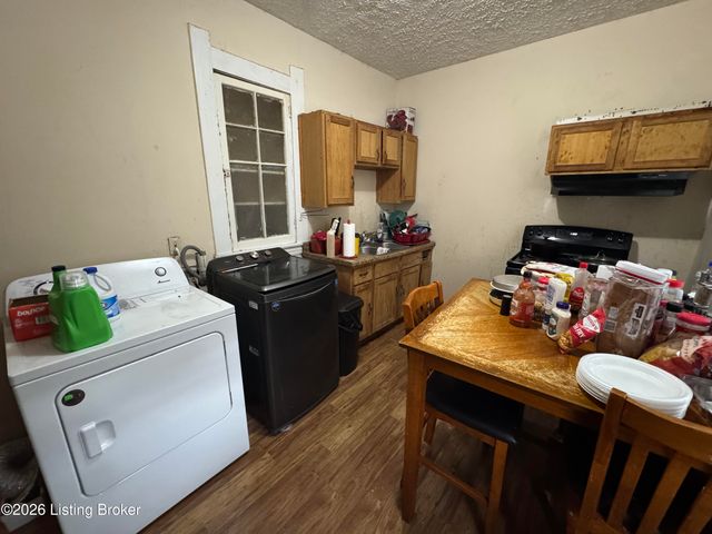 725 Sutcliffe Ave, Louisville, KY 40211