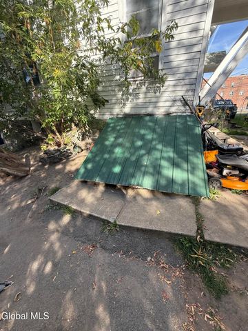 187 Bleecker Street, Gloversville, NY 12078