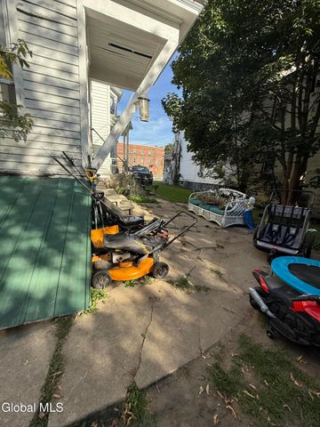 187 Bleecker Street, Gloversville, NY 12078