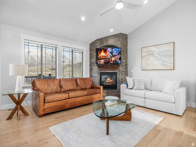 1183 E FOOTHILL DR, Santaquin, UT 84655