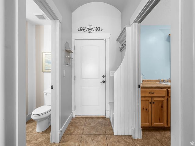 1183 E FOOTHILL DR, Santaquin, UT 84655