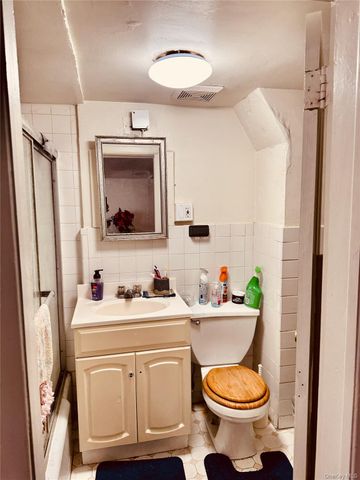 138 W Kingsbridge Road, Mount Vernon, NY 10550