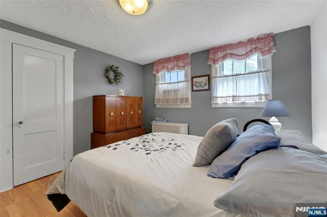 337 Corona Place, Ridgewood, NJ 07450