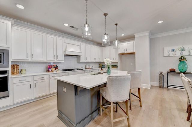 145 Redford Lane, Canton, GA 30115