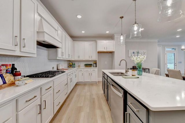 145 Redford Lane, Canton, GA 30115
