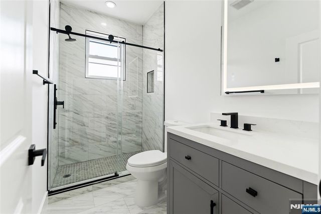 89 Susan Court, Clifton, NJ 07012