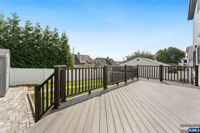 89 Susan Court, Clifton, NJ 07012