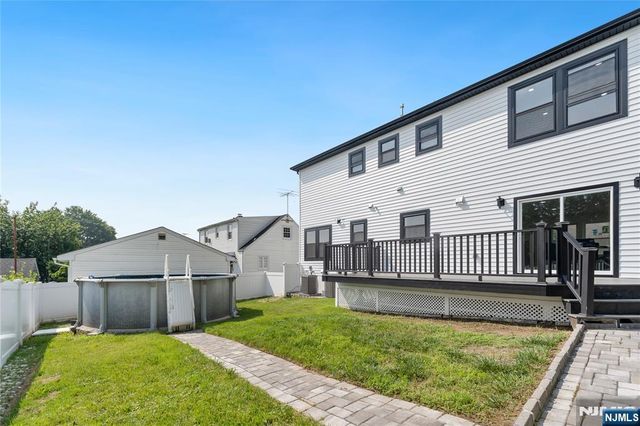 89 Susan Court, Clifton, NJ 07012