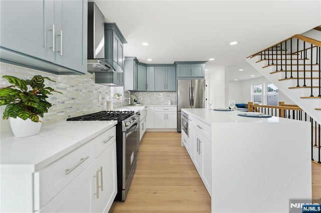 89 Susan Court, Clifton, NJ 07012
