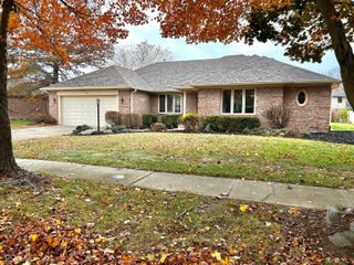 1532 Williamsburg Lane, Franklin, IN 46131
