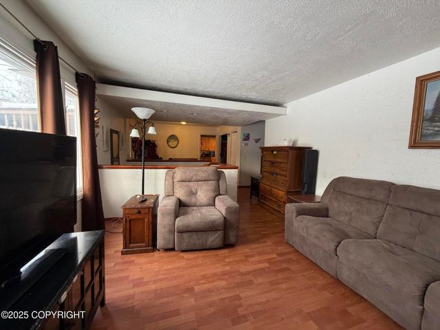 21635 Settlers Drive, Chugiak, AK 99567