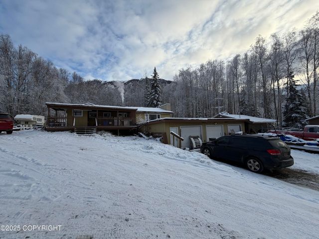 21635 Settlers Drive, Chugiak, AK 99567