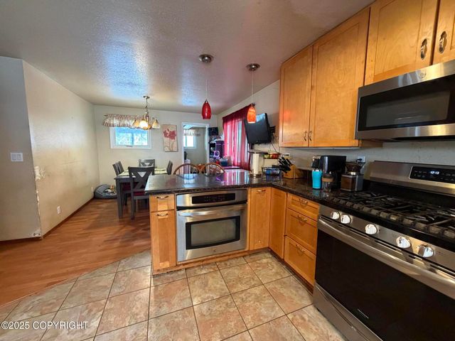 21635 Settlers Drive, Chugiak, AK 99567