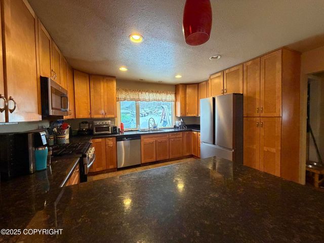 21635 Settlers Drive, Chugiak, AK 99567