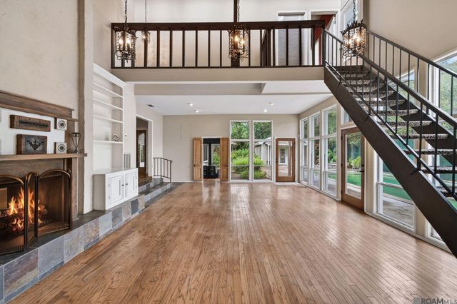 1674 Glenmore Ave, Baton Rouge, LA 70808