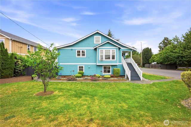 8903 3rd Avenue NW, Seattle, WA 98117