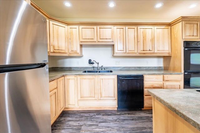 150 S GRANGE HALL ROAD, Fairbanks, AK 99712