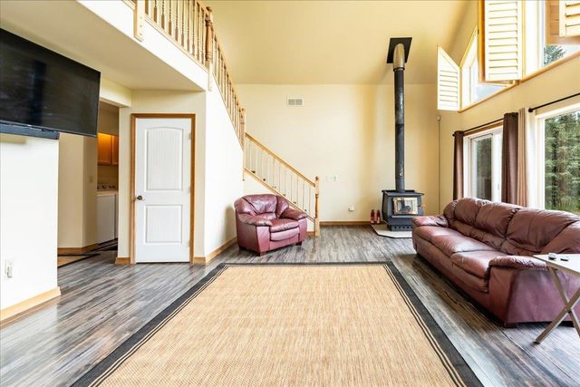 150 S GRANGE HALL ROAD, Fairbanks, AK 99712