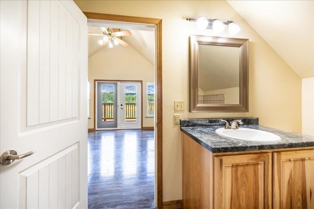 150 S GRANGE HALL ROAD, Fairbanks, AK 99712