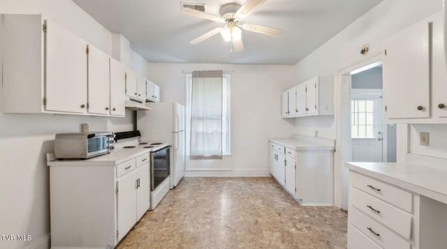 282 Whites Mill Road, Abingdon, VA 24210